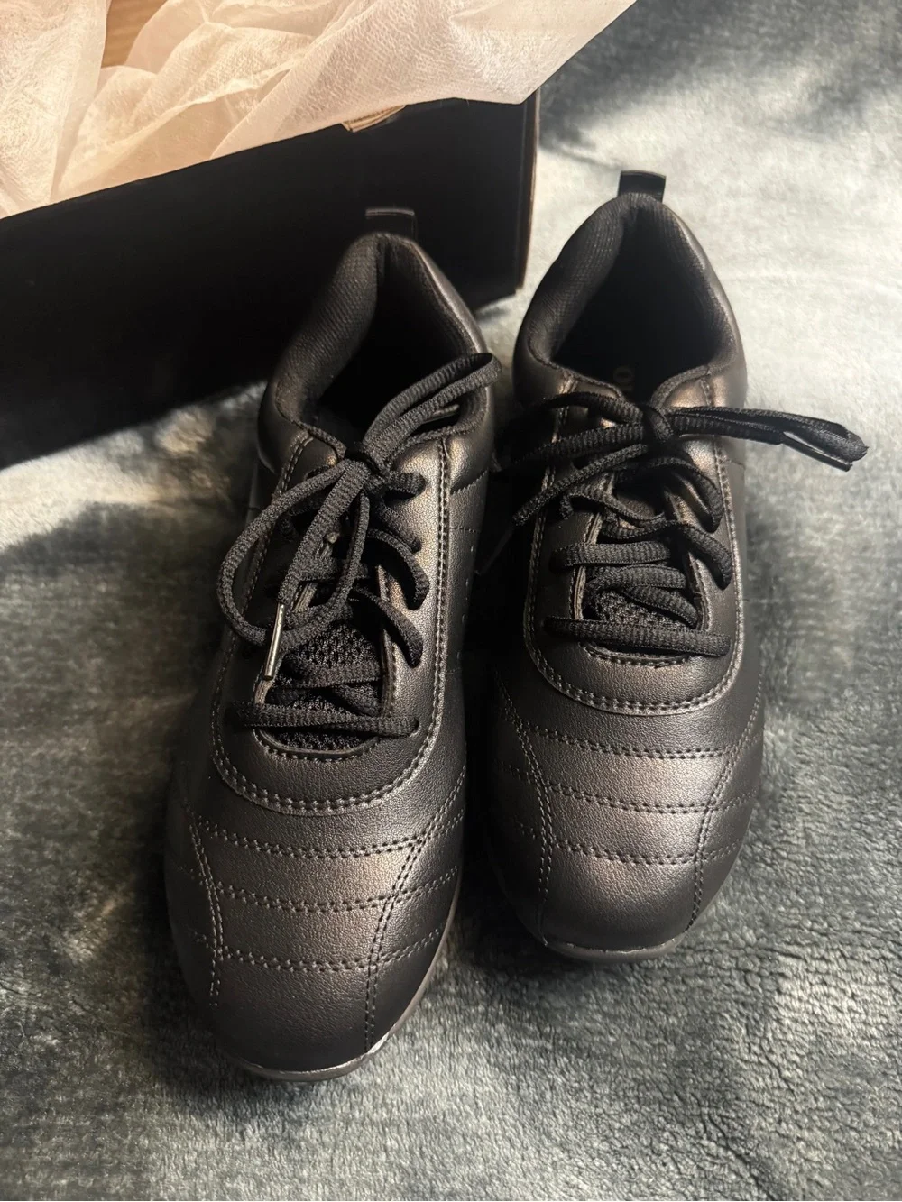 💜 OLORA Girls Cheerleading Shoes / Dance Sneakers 5 big kids -  NWT